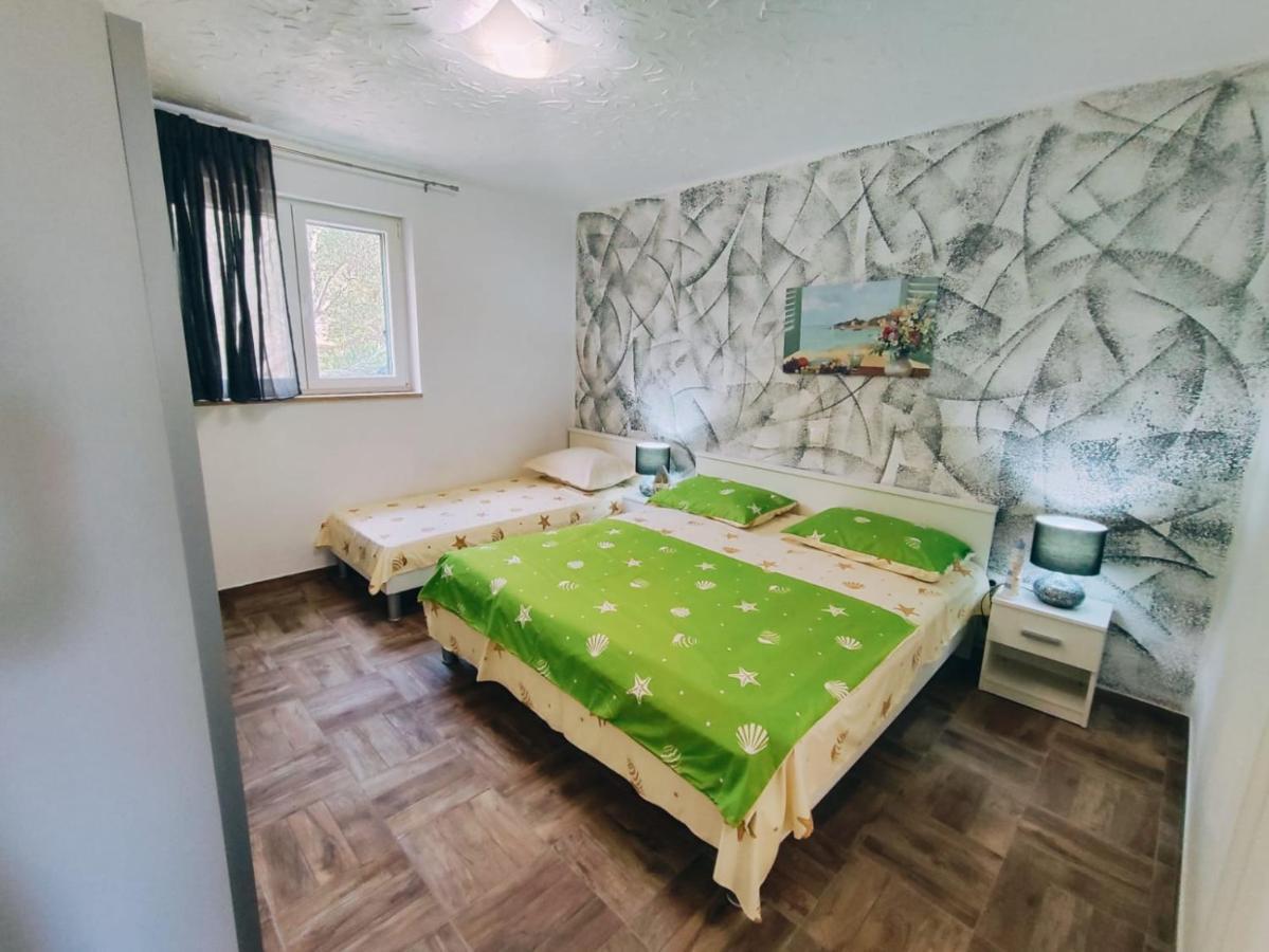 Apartmani Nada Mustapic Brela Eksteriør bilde