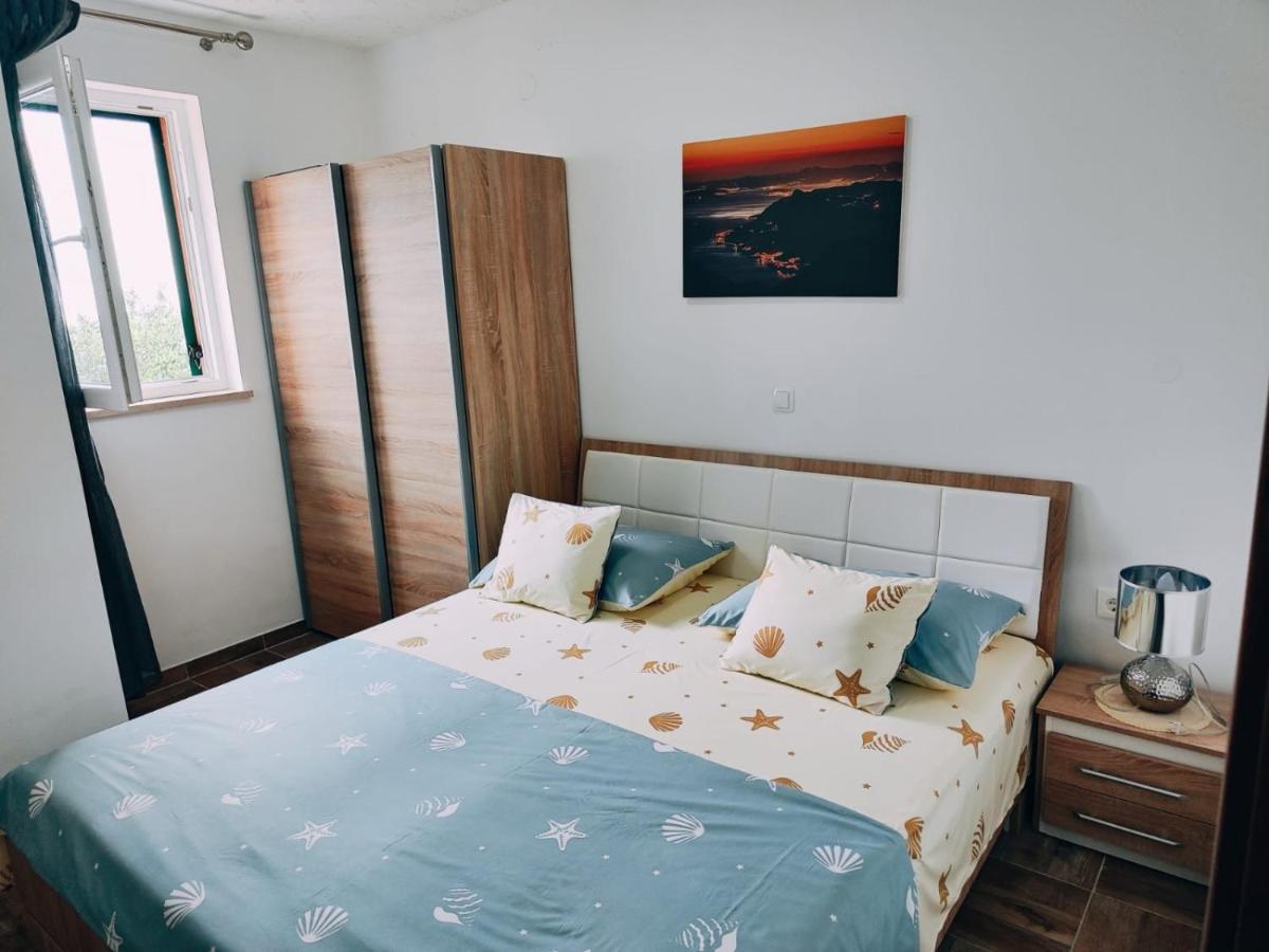 Apartmani Nada Mustapic Brela Eksteriør bilde